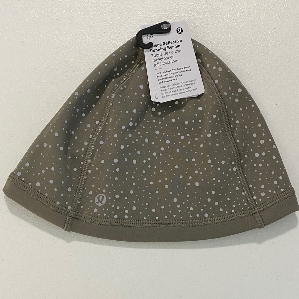 Lululemon - Fleece Reflective Running Beanie - NWT